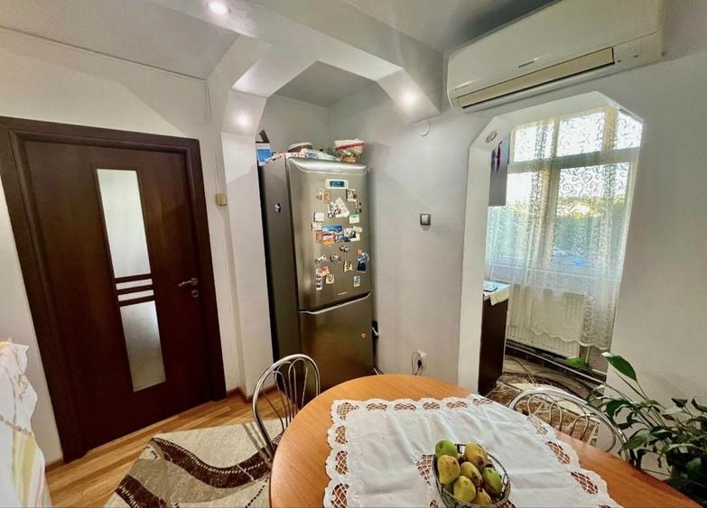 Apartament cu 2 camere decomandat în Plopilor