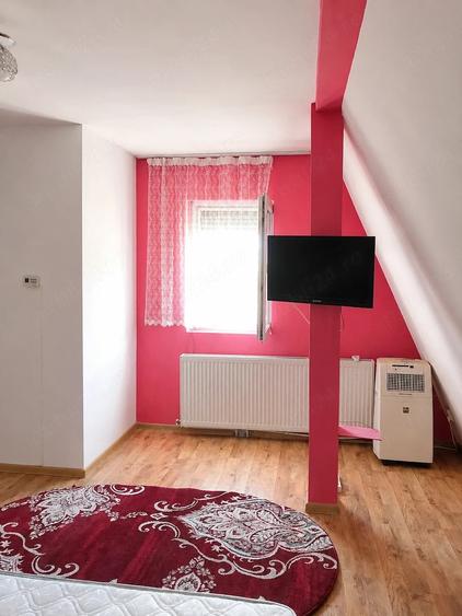 Apartament cu 2 camere semidecomandat în Berceni
