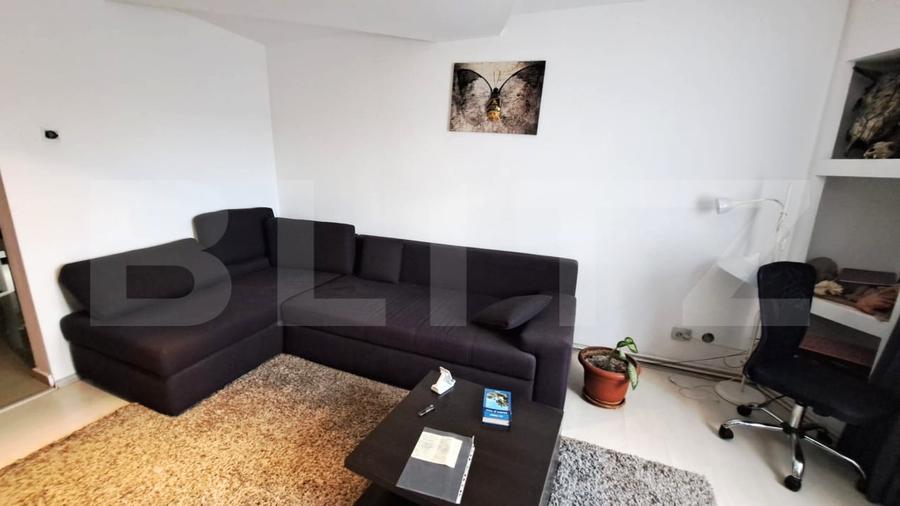 Apartament cu 4 camere decomandat, mobilat în Tractorul