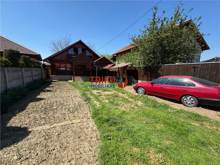 Casă individuală cu 3 camere cu Canalizare în Bărăbanț
