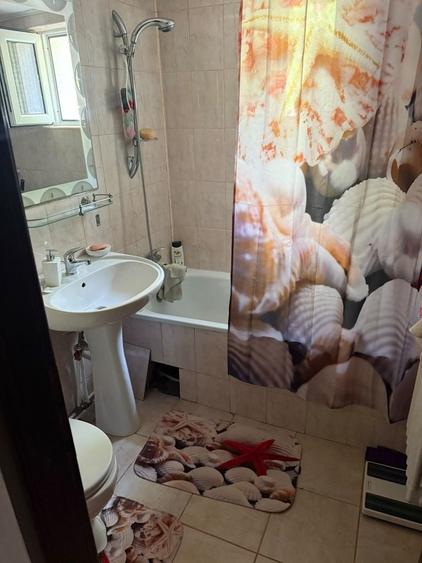 Casă cu 3 camere în Exterior Vest