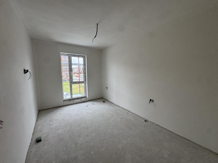 Apartament cu 2 camere decomandat în Giroc
