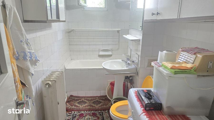 Apartament cu 4 camere decomandat în Mihai Eminescu