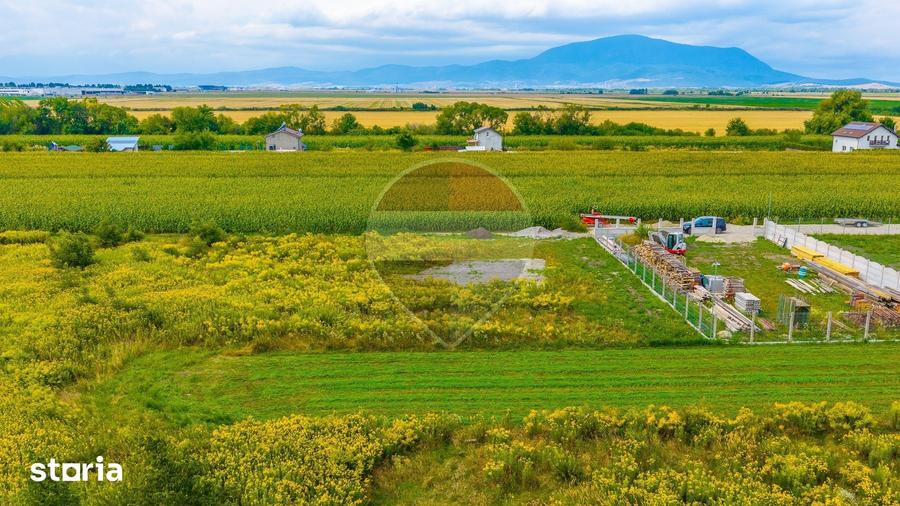 Teren de 1149 mp, în Stupini