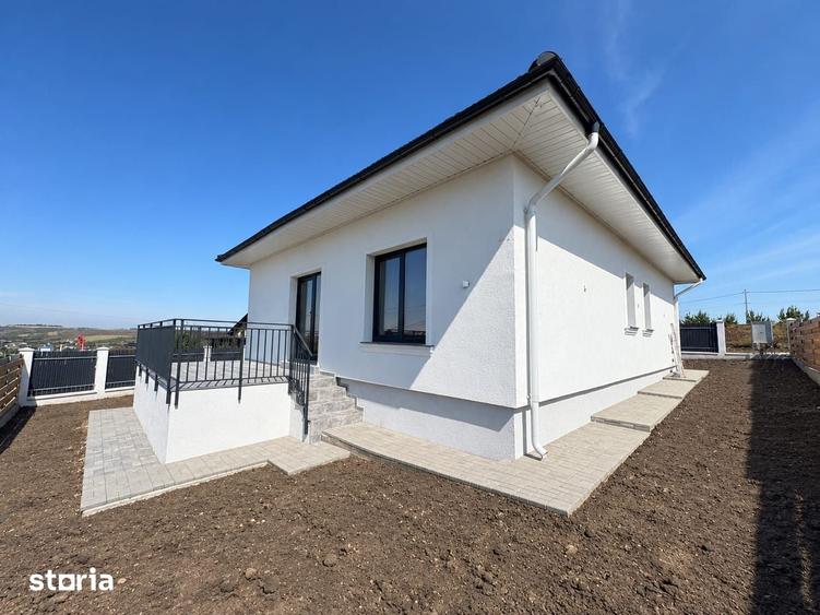 Casă cu 4 camere cu Teren 350 Mp în Miroslava