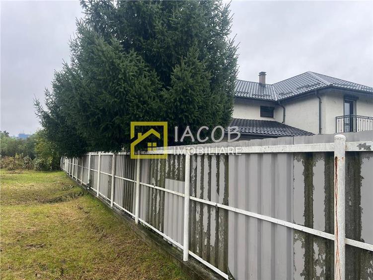 Teren Construcții intravilan de 1020 mp, în Sud