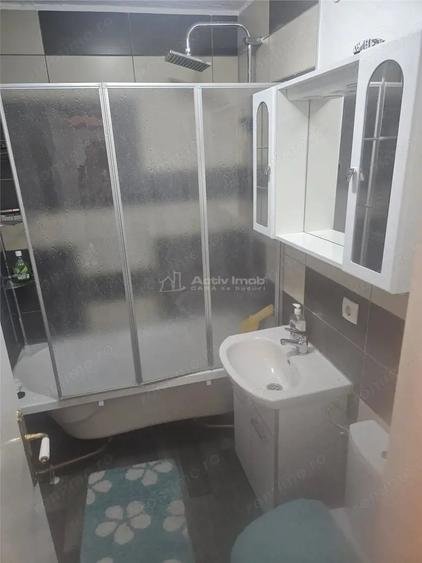 Apartament cu 3 camere decomandat în P-ța Gării
