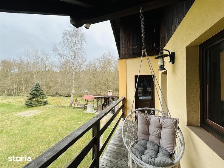 Casă cu 5 camere cu Teren 3400 Mp în Porumbacu de Jos