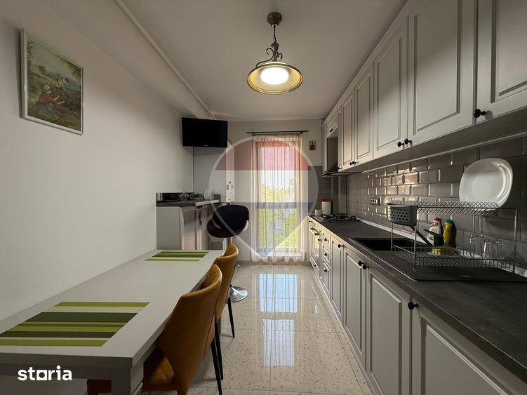 Apartament cu 4 camere în Titan