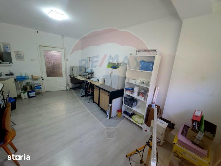 Spațiu comercial, de 45 mp, în Central