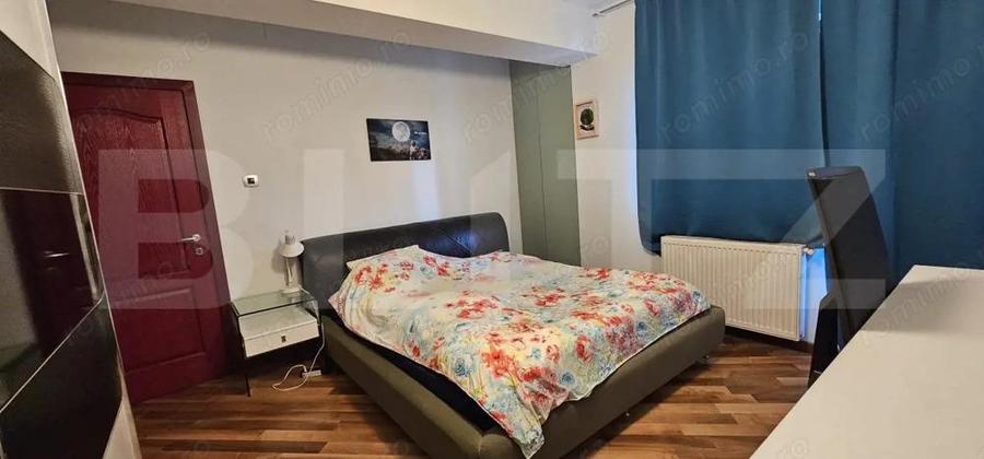Apartament cu 3 camere decomandat, mobilat în Central