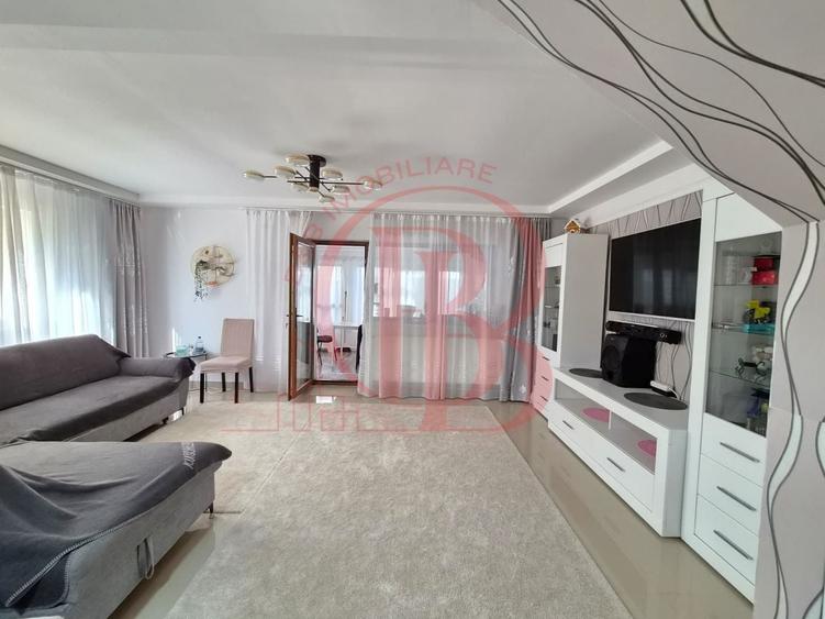 Duplex cu 4 camere cu Canalizare în Theodor Pallady