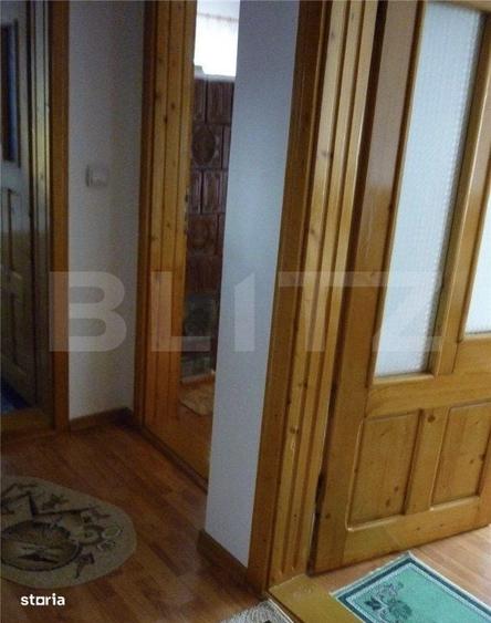 Apartament cu 4 camere, mobilat în Central