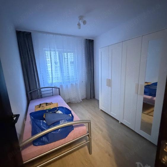 Apartament cu 3 camere decomandat în Cantemir