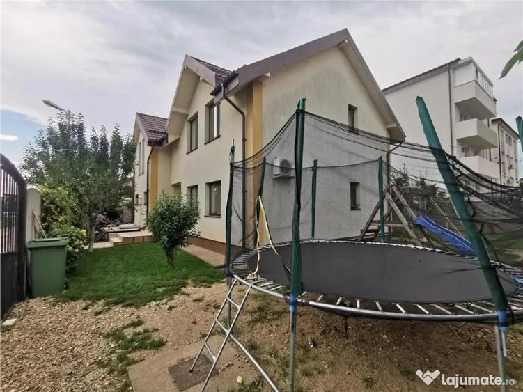 Casă cu 5 camere cu Teren 325 Mp în Chiajna