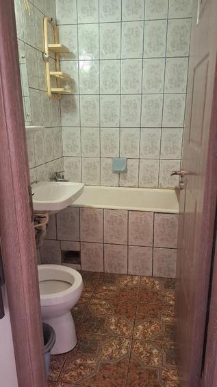 Apartament cu 2 camere decomandat în Drumul Taberei