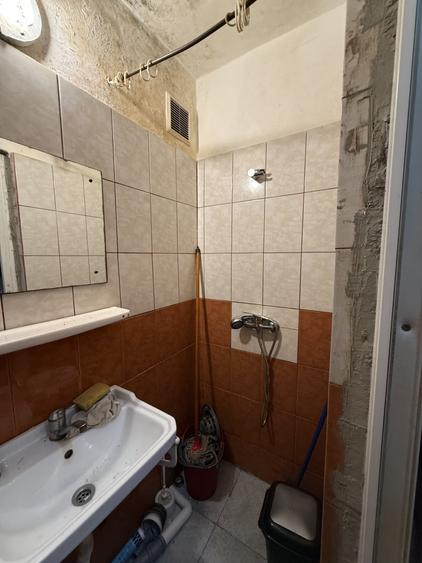 Garsonieră decomandată în Complex Studențesc