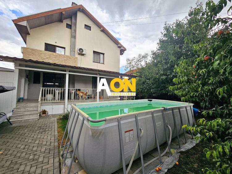 Casă individuală cu 5 camere cu Canalizare în Partoș