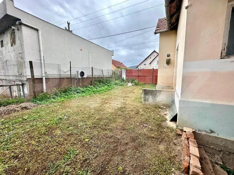 Casă cu 3 camere cu Teren 733 Mp în Central