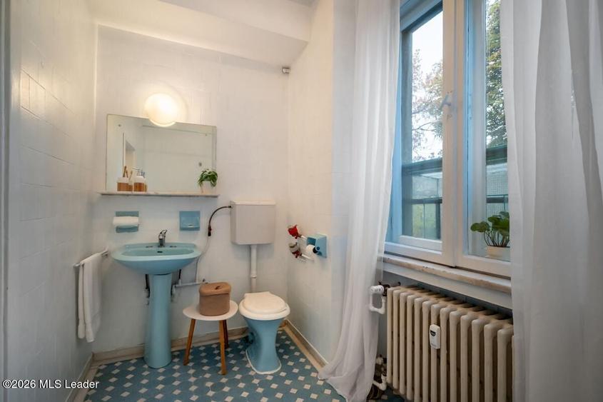 Apartament cu 2 camere decomandat în Drumul Taberei