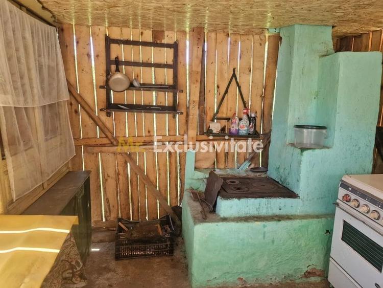 Casă cu 2 camere cu Teren 1150 Mp în Boțești