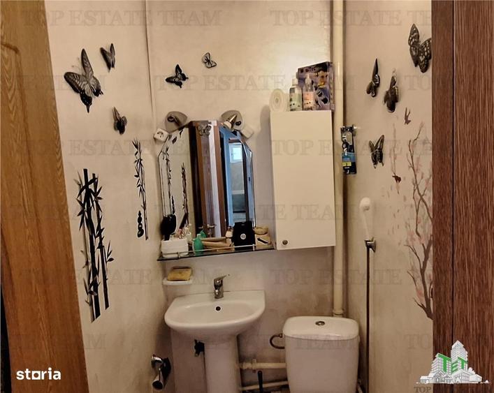 Apartament cu 4 camere, mobilat în CET
