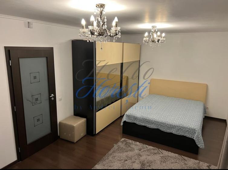 Duplex cu 5 camere cu Canalizare în Florești