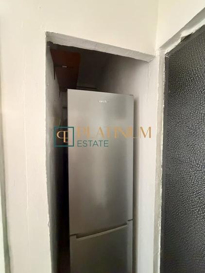 Apartament cu 3 camere decomandat, mobilat în Girocului