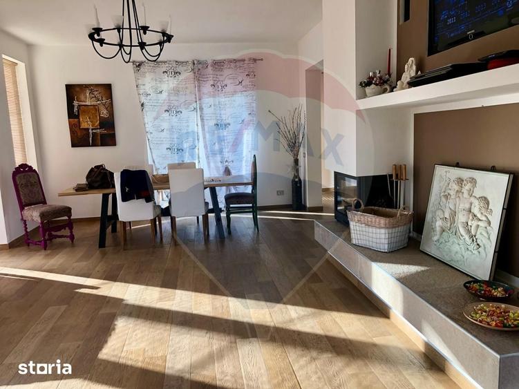 Casă cu 5 camere cu Teren 700 Mp în Central