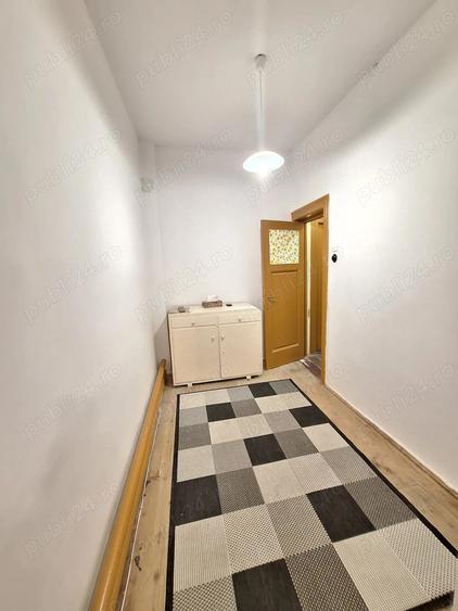 Casă cu 3 camere în Central