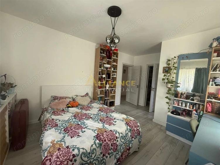 Casă cu 4 camere cu Teren 578 Mp în Central