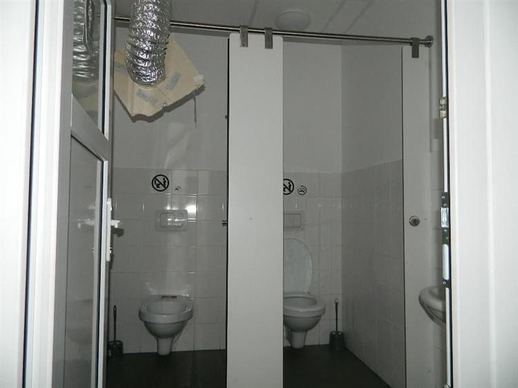 Birou, de 265 mp, în Central