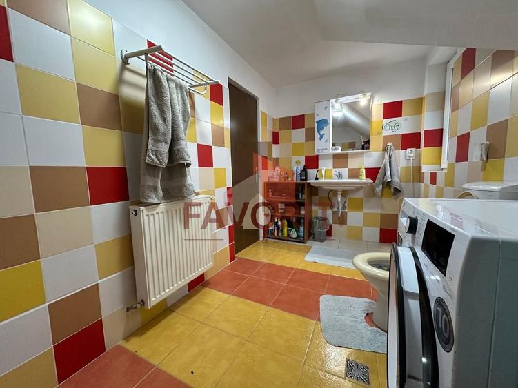 Casă individuală cu 5 camere cu Canalizare în Sânmihaiu German