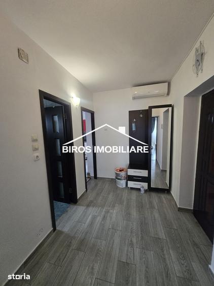 Apartament cu 3 camere în Calea București