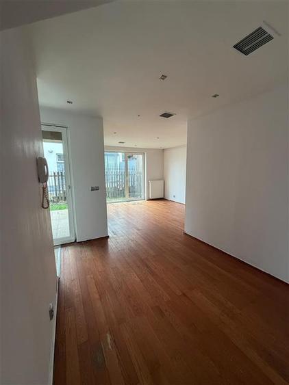 Duplex cu 4 camere cu Teren 175 Mp în Tunari