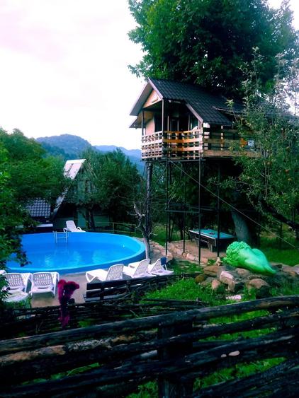 Casă cu 3 camere în Pietrari