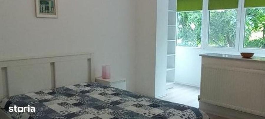 Apartament cu 2 camere semidecomandat în Vatra Luminoasă