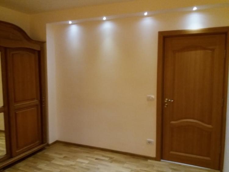 Apartament cu 2 camere decomandat, mobilat în Ultracentral