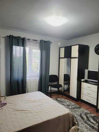 Casă cu 4 camere în Nicolae Bălcescu