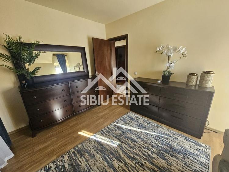 Casă individuală cu 5 camere cu Canalizare în Șura Mare
