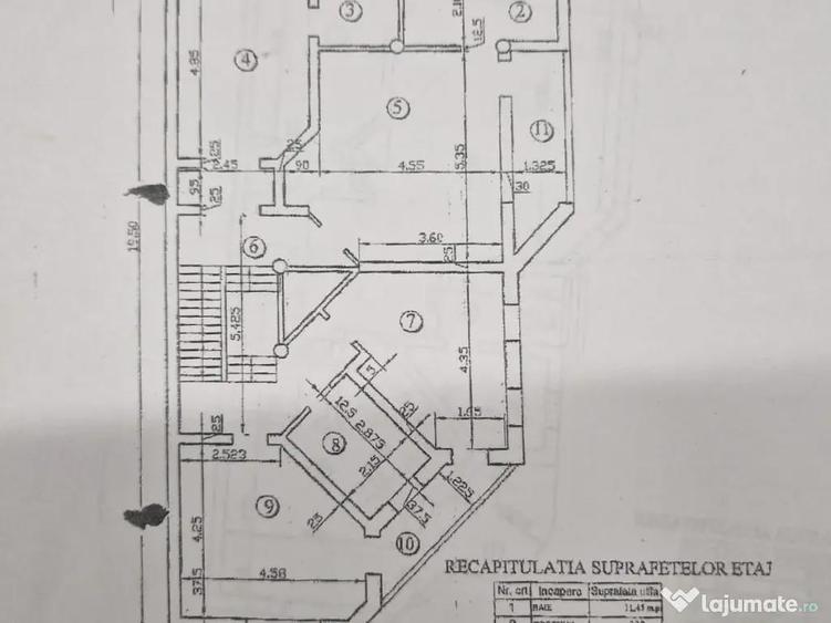Casă cu 7 camere în Democrației