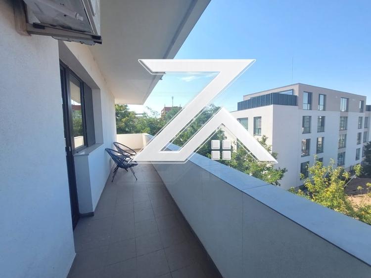 Apartament cu 3 camere decomandat, mobilat în Central
