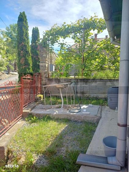 Casă cu 1 camere cu Teren 1317 Mp în Mihai Viteazu