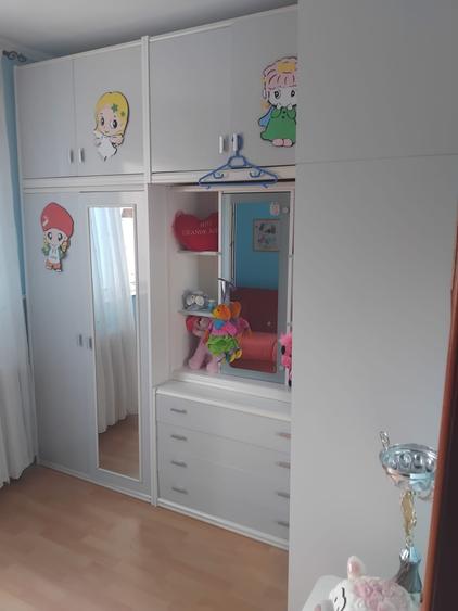 Apartament cu 3 camere decomandat în Inel I