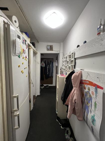 Apartament cu 3 camere nedecomandat, mobilat în Girocului