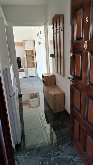 Apartament cu 2 camere nedecomandat în Craiovița Nouă
