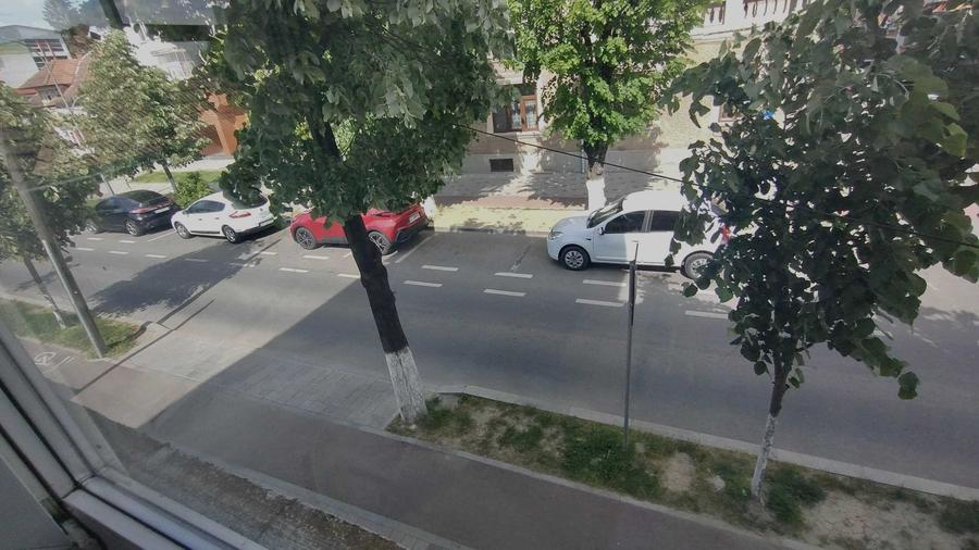 Spațiu comercial, de 200 mp, în Central