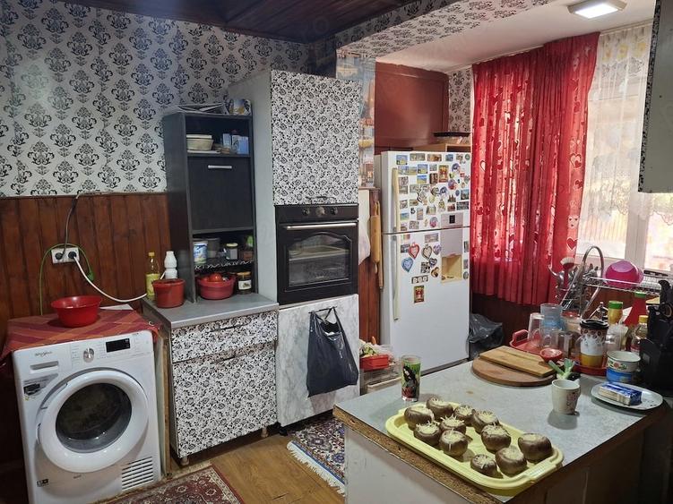 Casă cu 3 camere cu Teren 750 Mp în Vladimirescu