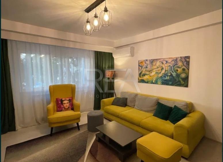 Apartament cu 3 camere decomandat, mobilat în Rahova