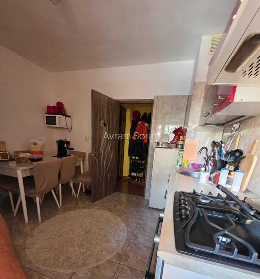Apartament - vand sau schimb